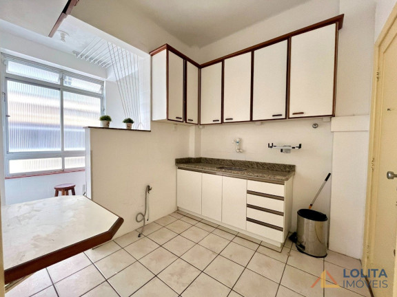 Imagem Apartamento com 2 Quartos à Venda, 65 m² em Centro - Florianopolis