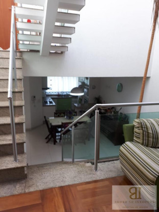 Imagem Casa com 3 Quartos à Venda, 175 m² em Vila Floresta - Santo André