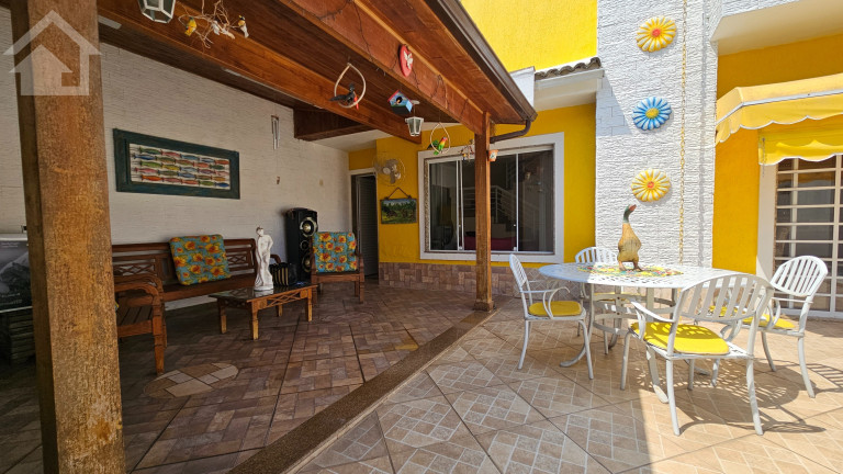 Imagem Casa com 3 Quartos à Venda, 250 m² em Vargem Pequena - Rio De Janeiro