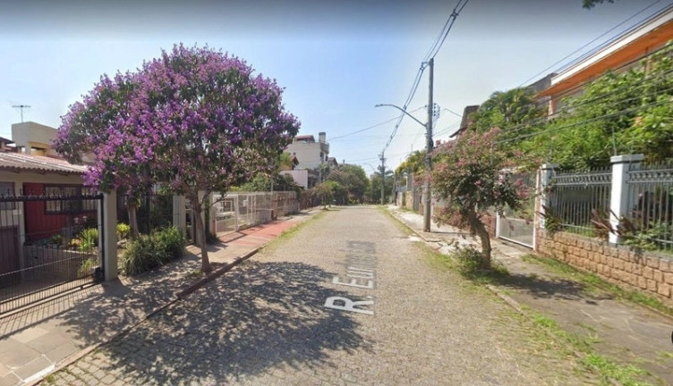 Imagem Casa com 3 Quartos à Venda, 300 m² em Medianeira - Porto Alegre