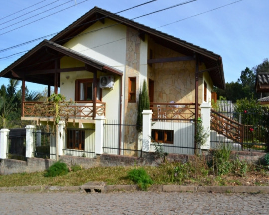 Imagem Imóvel com 3 Quartos à Venda, 245 m² em Br116 - Nova Petrópolis