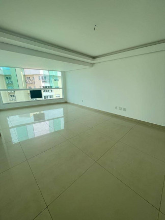 Imagem Apartamento com 4 Quartos à Venda, 217 m² em Centro - Canoas