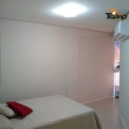 Imagem Apartamento com 2 Quartos à Venda, 61 m² em Centro - Bombinhas