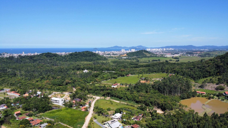 Imagem Chácara com 3 Quartos à Venda,  em Itajuba - Barra Velha