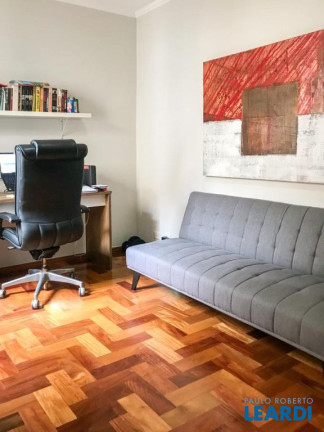 Casa com 5 Quartos à Venda, 225 m² em Cambuci - São Paulo