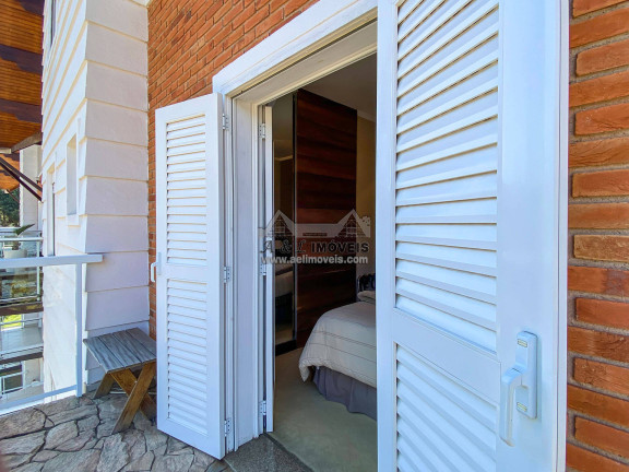 Imagem Apartamento com 4 Quartos à Venda, 230 m² em Capivari - Campos Do Jordão