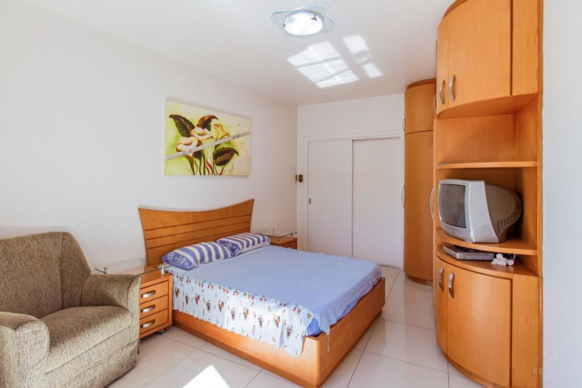 Imagem Casa com 6 Quartos à Venda, 600 m² em Passa Vinte - Palhoça