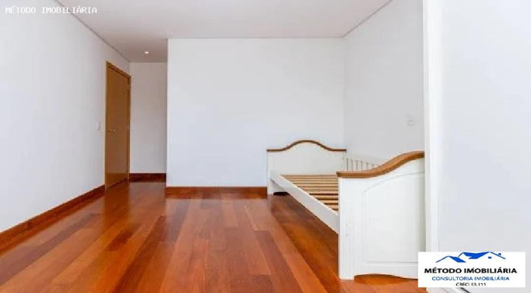 Casa com 5 Quartos à Venda, 275 m² em Alto Da Boa Vista - São Paulo