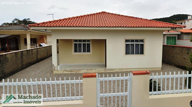 Imagem Casa com 2 Quartos à Venda, 377 m² em Fazenda Da Armação - Governador Celso Ramos
