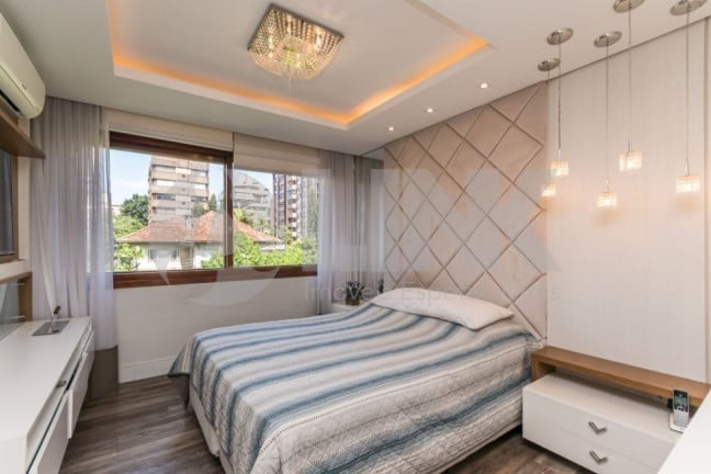 Apartamento com 3 Quartos à Venda, 133 m² em Moinhos De Vento - Porto Alegre