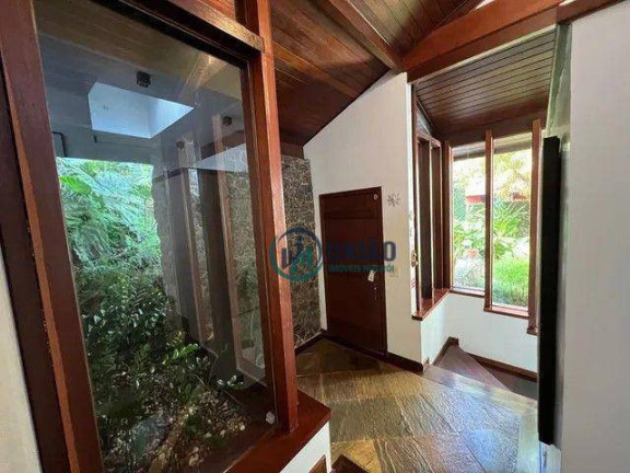 Imagem Casa com 3 Quartos à Venda, 355 m² em Pendotiba - Niterói