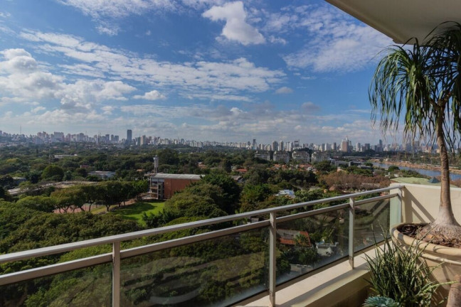 Apartamento com 3 Quartos à Venda, 190 m² em Alto De Pinheiros - São Paulo