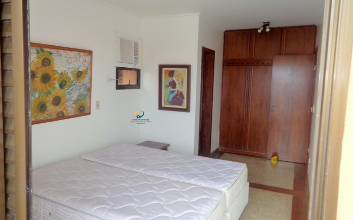 Imagem Apartamento com 4 Quartos à Venda, 140 m² em Enseada - Guarujá
