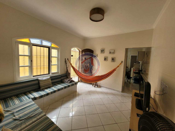 Imagem Casa com 2 Quartos à Venda, 67 m² em Vila Seabra - Mongaguá