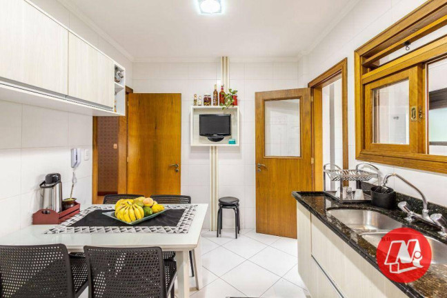 Apartamento com 3 Quartos à Venda, 201 m² em Vila Ipiranga - Porto Alegre