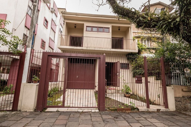 Imagem Casa com 5 Quartos à Venda, 200 m² em Rio Branco - Porto Alegre