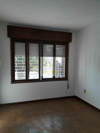 Imagem Casa com 3 Quartos à Venda, 138 m² em Medianeira - Porto Alegre