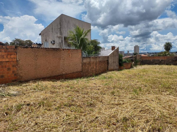 Imagem Terreno à Venda,  em São Francisco - Campo Grande