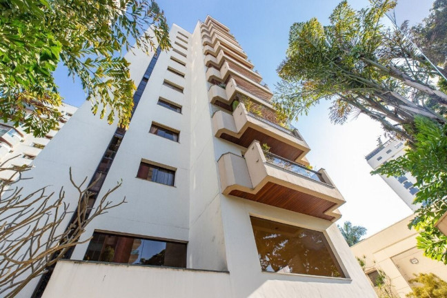 Apartamento com 3 Quartos à Venda, 200 m² em Indianópolis - São Paulo