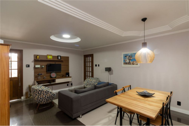 Imagem Casa com 3 Quartos à Venda, 252 m² em Jaraguá - São Paulo