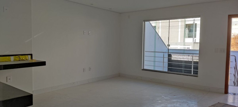 Imagem Casa com 3 Quartos à Venda, 140 m² em Castanheiras Ii - Governador Valadares
