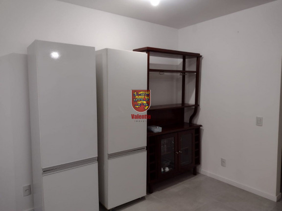 Imagem Apartamento com 2 Quartos à Venda,  em Coqueiros - Florianópolis