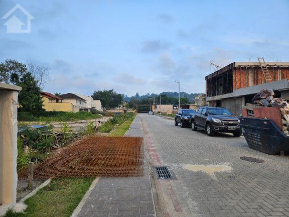 Imagem Casa com 4 Quartos à Venda, 180 m² em Vargem Pequena - Rio De Janeiro