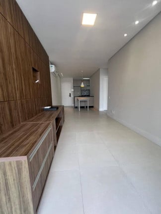Imagem Apartamento com 2 Quartos à Venda, 75 m² em Centro - Florianópolis
