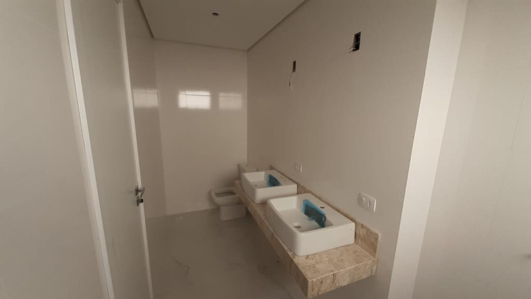 Imagem Apartamento com 3 Quartos à Venda, 120 m² em Uberaba - Curitiba