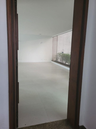 Imagem Sobrado com 4 Quartos para Alugar, 330 m² em Indianópolis - São Paulo