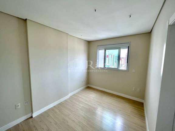 Imagem Apartamento com 4 Quartos à Venda, 140 m² em Centro - Balneário Camboriú