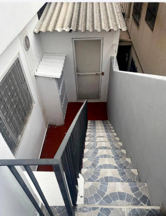 Imagem Sobrado com 2 Quartos para Alugar, 180 m² em Jardim Aeroporto - São Paulo