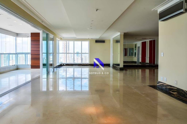 Apartamento com 6 Quartos à Venda, 425 m² em Vila Gomes Cardim - São Paulo