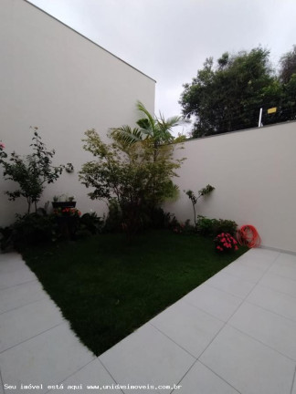Imagem Casa com 4 Quartos à Venda, 215 m² em Interlagos - São Paulo