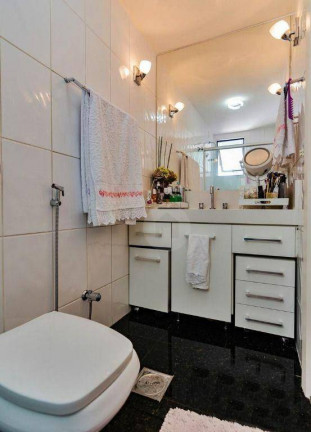 Imagem Apartamento com 4 Quartos à Venda, 134 m² em Santo Antônio - Belo Horizonte