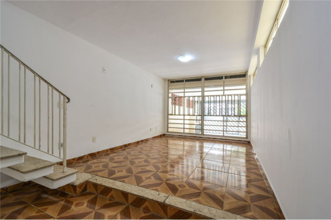 Imagem Casa com 3 Quartos à Venda,  em Jardim Aeroporto - São Paulo