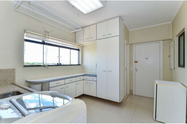 Imagem Apartamento com 3 Quartos à Venda, 250 m² em Moema - São Paulo