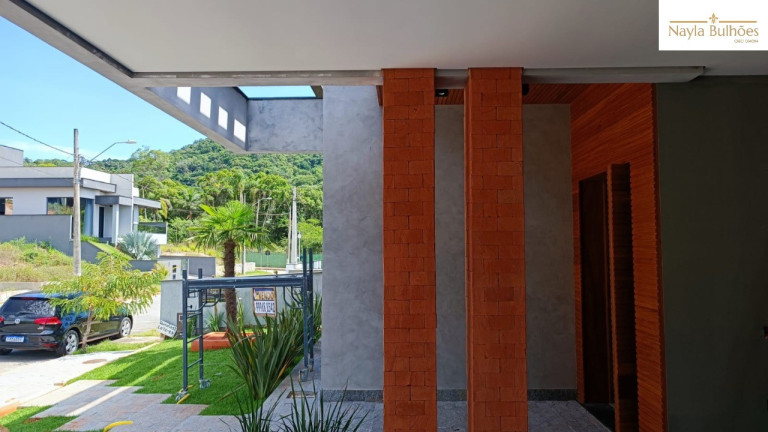 Imagem Casa com 3 Quartos à Venda,  em Forquilhas - São José