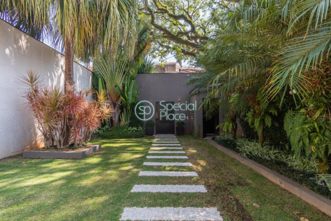 Casa com 4 Quartos à Venda, 606 m² em Pacaembu - São Paulo
