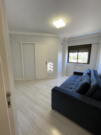 Imagem Apartamento com 3 Quartos à Venda, 200 m² em Nossa Senhora De Lourdes - Santa Maria