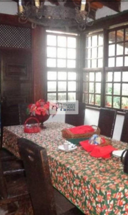Foto do imóvel: Casa com 8 Quartos à Venda, 300 m² em Barro Preto - Belo Horizonte