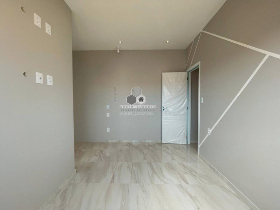 Imagem Casa com 2 Quartos à Venda, 66 m²