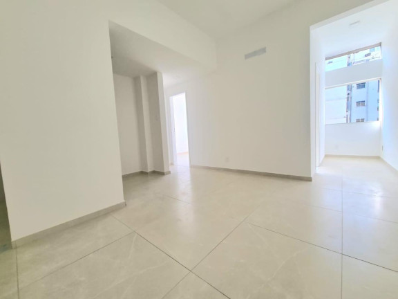 Imagem Apartamento com 2 Quartos à Venda, 60 m² em Copacabana - Rio De Janeiro