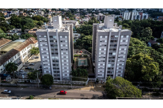 Imagem Apartamento com 2 Quartos à Venda, 52 m² em Teresópolis - Porto Alegre