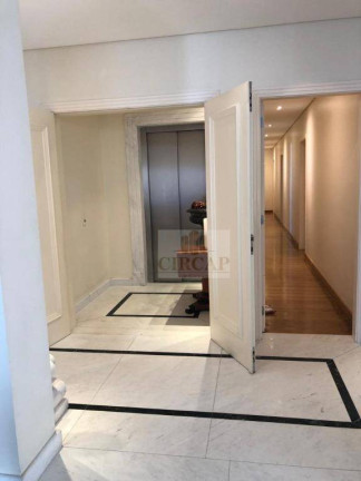 Apartamento com 4 Quartos à Venda, 303 m² em Vila Uberabinha - São Paulo