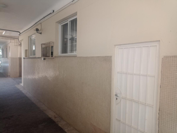 Imagem Apartamento com 2 Quartos à Venda,  em Laranjeiras - Rio De Janeiro