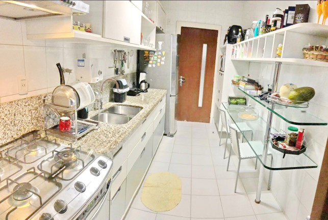 Imagem Apartamento com 3 Quartos à Venda, 147 m² em Candeal - Salvador