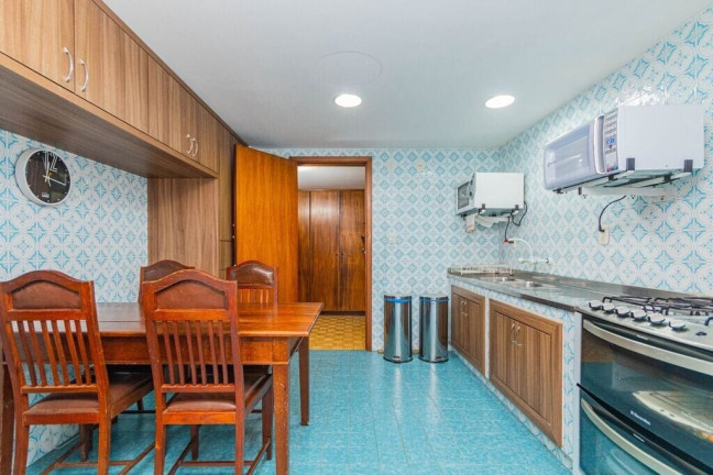 Apartamento com 3 Quartos à Venda, 176 m² em Moinhos De Vento - Porto Alegre