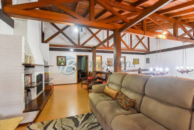 Imagem Casa com 5 Quartos à Venda, 480 m² em Ahú - Curitiba