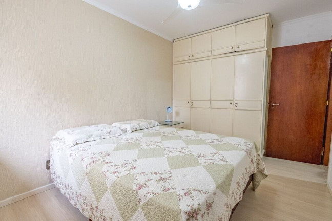 Imagem Apartamento com 2 Quartos à Venda, 74 m² em Centro - Florianópolis